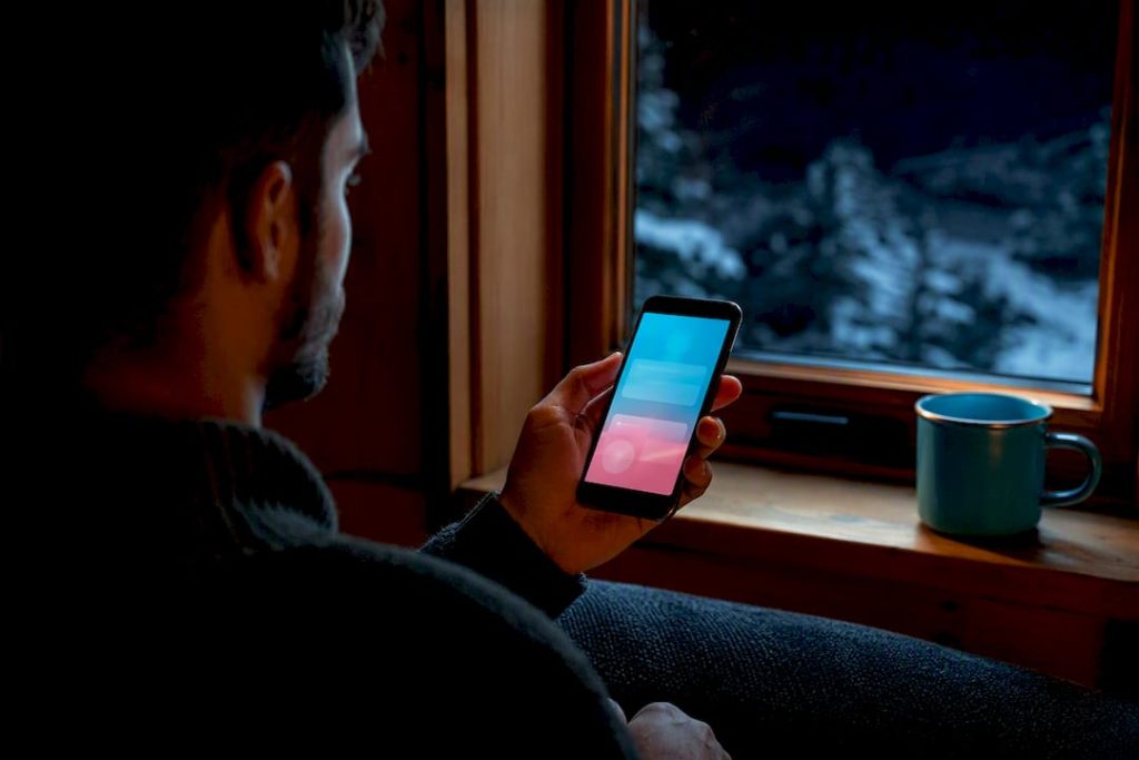 Privacy First: 7 Tests to Verify Offline AI Companions for Dating Apps Person using offline AI companion in cabin